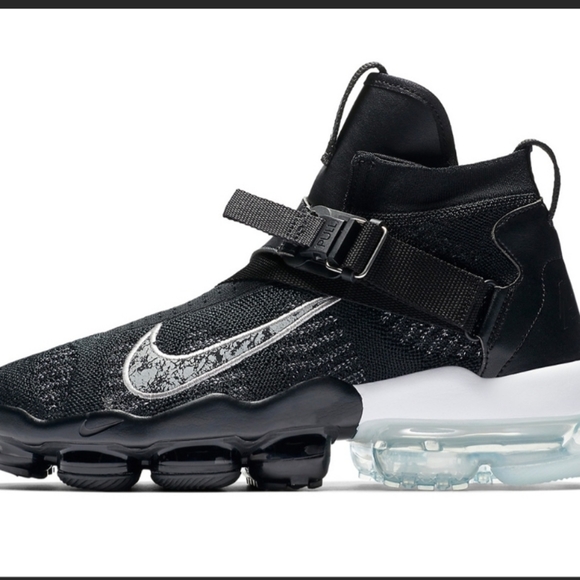 Nike Air VaporMax Premier Flyknit "Black/Metallic Silver" - Picture 3 of 9